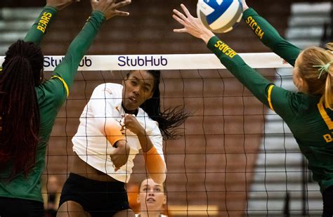 New Faces Helping Texas Volleyball Team Spring Ahead After Winning Title