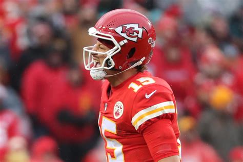 NFL Awards: Mahomes Wins MVP, DPOY Leaves Fans Confused