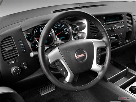 2011 GMC Sierra 1500: 11 Interior Photos | U.S. News