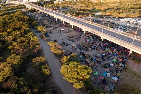 Why 15 000 Migrants Ended Up In One Spot On The U S Mexico Border