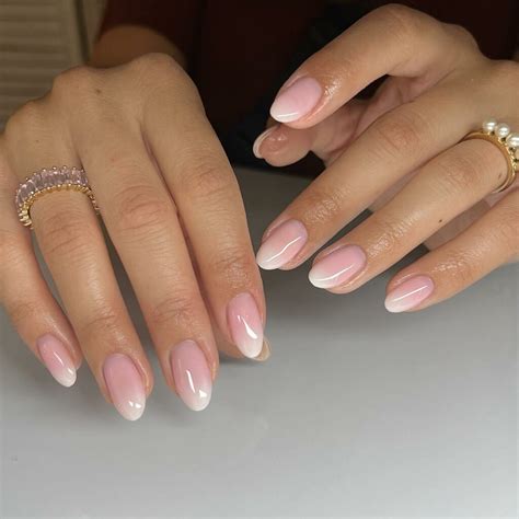 39 Latest Short Almond Nail Designs To Try In 2023 Alexie