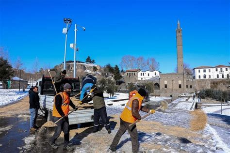 Dbbnin Kar Temizleme Ve Tuzlama Al Malar Devam Ediyor Do Ruhaber