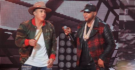 Daddy Yankee And Don Omar Performance Latin Billboards Popsugar Latina