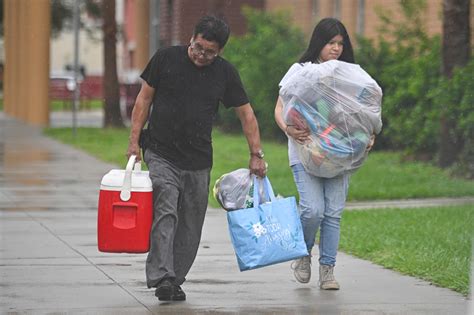 La Dura Advertencia De Una Polic A A Quienes No Quieren Evacuar Por El