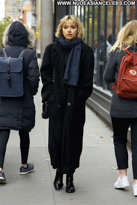 New York Imogen Poots Babe Paparazzi Beautiful New York Celebrity
