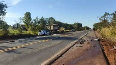 Motorista Invade Pista Contr Ria Bate De Frente Em Carreta E Morre