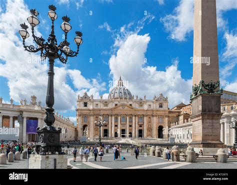 Basilica Di San Pietro E Basilica Di San Pietro Immagini E Fotografie