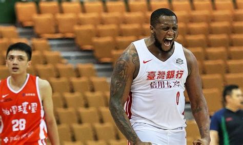 Basketball Top5 台銀續留夢碎！日本職籃簽走前台銀洋將米歇爾