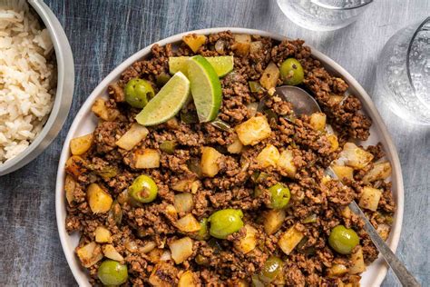 Cuban Picadillo With Ground Beef Picadillo Santiaguero Recipe