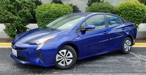 Test Drive Toyota Prius Eco The Daily Drive Consumer Guide