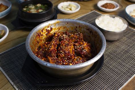 대구 특유의 매운맛이 배어있는 동인동 찜갈비 ‘진미동인찜갈비 에스카사 Artandculture