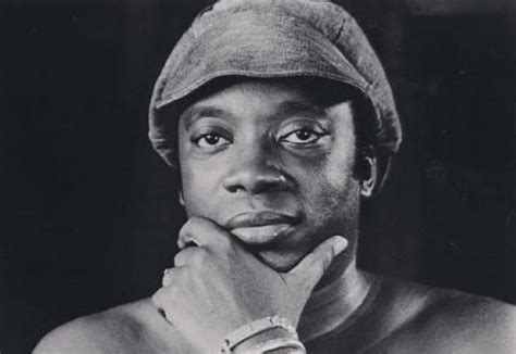 Milton Nascimento A Voz De Deus Completa Anos Vermelho