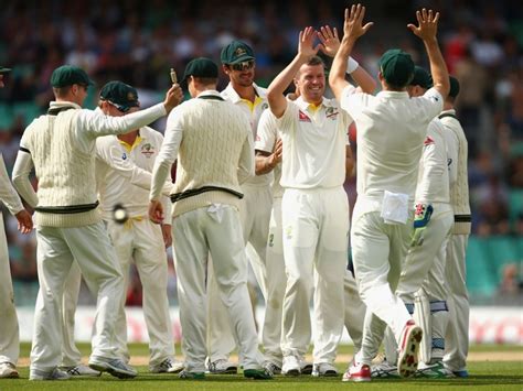 National players deepen divide with Cricket Australia