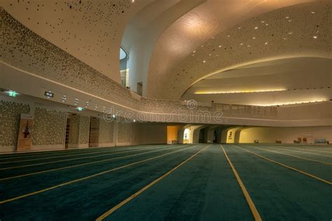 Education City Mosque in Doha Qatar Editorial Stock Photo - Image of exterior, doha: 264774243