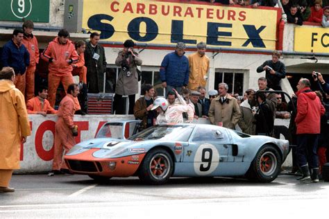 Épinglé Par Esas Enerji Sur Gulf Legend Cars Ford Gt Le Mans Ford Gt40