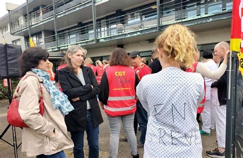 Morlaix Le Personnel Soignant Et Les Familles Expriment Leur Ras Le