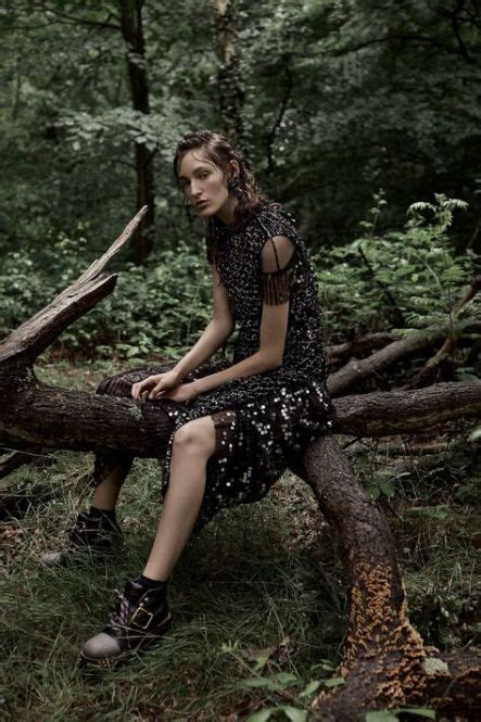 New Fashion Editorial Nature Harpers Bazaar Ideas Fashion Editorial