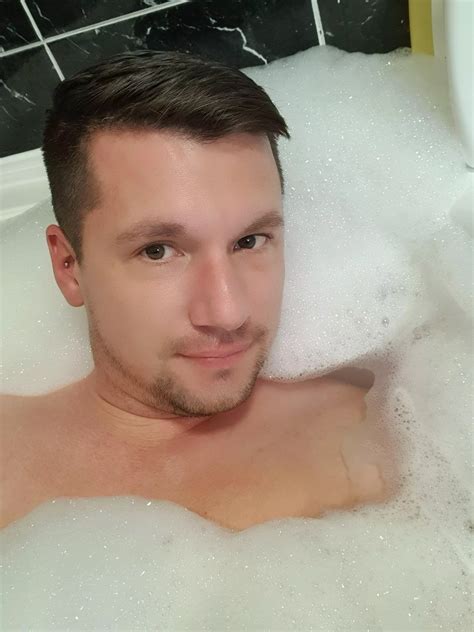 Decided This Was The Best Way To Warm Up Nudes Gaybrosgonemild NUDE PICS ORG