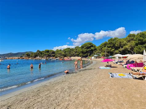 Cala Pada (Ibiza) ⭐️ Guía para Visitarla