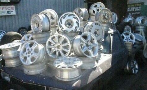 COMMODORE VP VR VS MAG WHEELS TYRES HOLDEN COMMODORE 16 Inch Wheels EBay