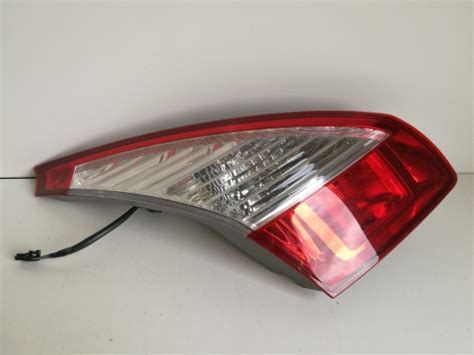 LAMPA TYLNA LEWA W KLAPĘ RENAULT MEGANE III HB Oryginalne części