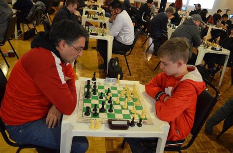 Santa Cruzense Vence Torneio De Xadrez Pelos Anos De Porto Alegre