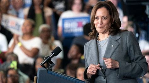 Kamala Harris Viral ‘coconut Tree Comments That Turned Into A Meme