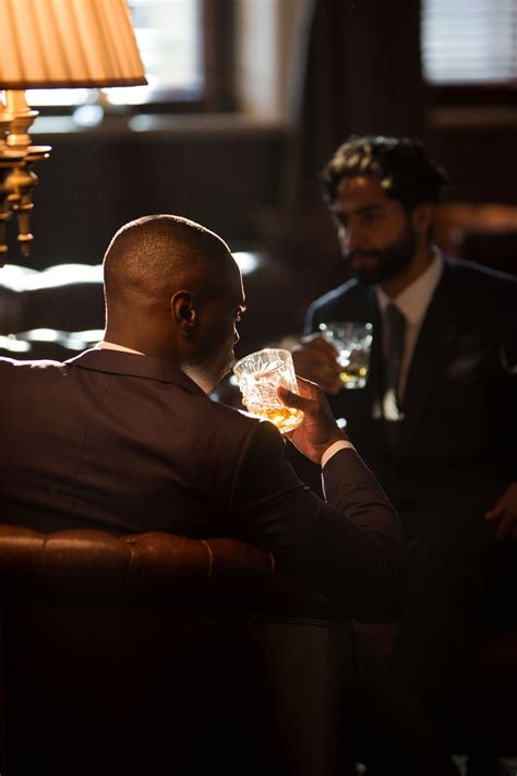 How to Tell If You're Drinking Too Much, According to an Expert