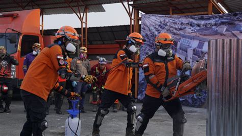 Tingkatkan Kemahiran Lakukan Evakuasi Pentingnya Keterampilan Collapse