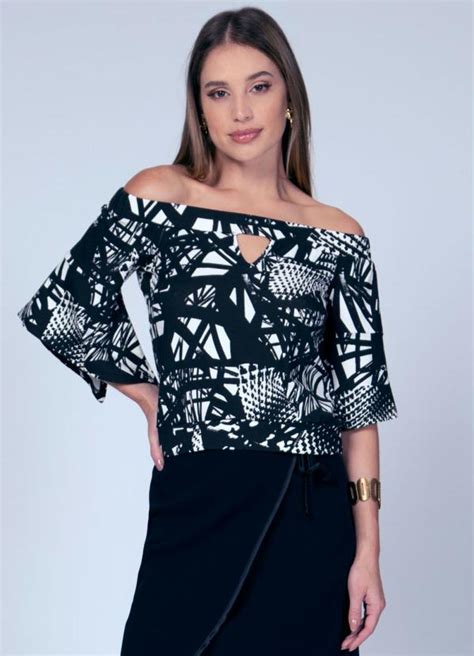 Blusa Ombro A Ombro Preta Branca Quintess