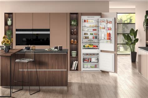 More Space And Freshness With The Space 400 Total No Frost Built In