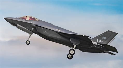 Retards de livraison des F 35 un problème pour les forces aériennes