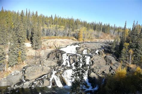 Cameron Falls Tour Provided By Yellowknife Vacations