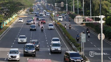 Polisi Dikerahkan Dalam Uji Coba Perluasan Ganjil Genap Hari