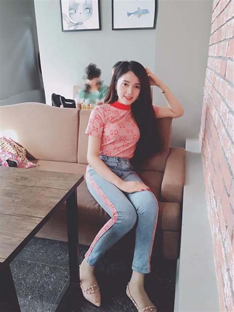 Nhan S C C A Hot Girl Chuy N Gi I Su Pin Ng Y C Ng Xinh P V Quy N R Sao Vi T Vi T Gi I Tr