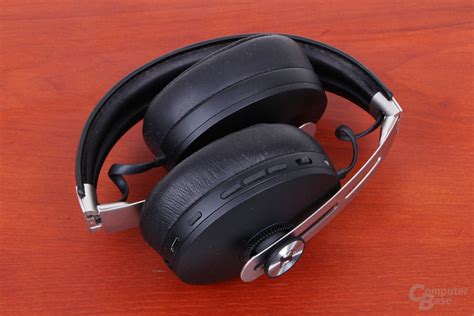 Sennheiser Momentum 3 Manual