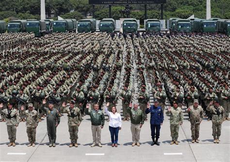 Apec Per Polic A Nacional Vigilar Con Equipos De Ltima