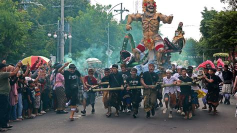 Fakta Menarik Di Balik Semarak Pawai Ogoh Ogoh Merayakan Hari Raya