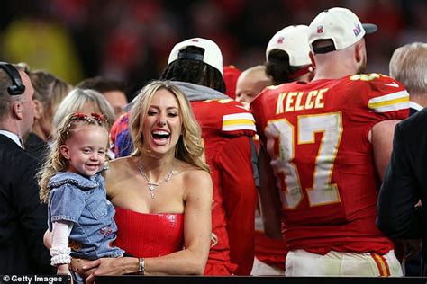 Patrick Mahomes Wife Brittany Shows Off Very Busty Look In Tiny Red Bikini Two Years After