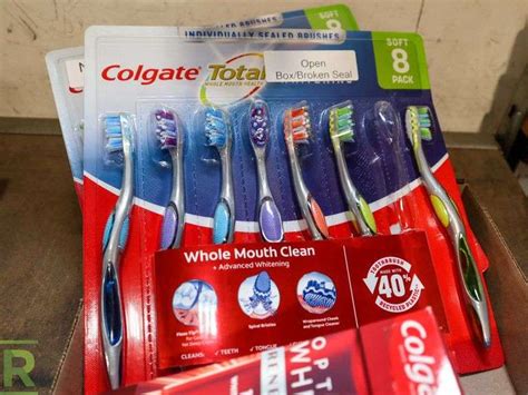 2 Packs Colgate Total Advanced Whitening Soft Bristle Toothbrushes 7