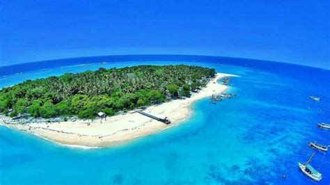 Pantai Gili Labak HTM Rute Foto Ulasan Pengunjung