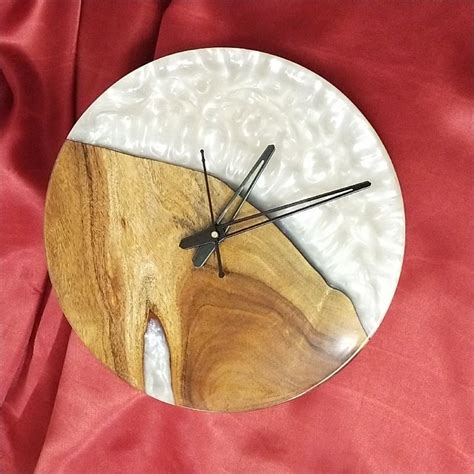 Wooden Epoxy Resin Wall Clock For Home Office Decoration