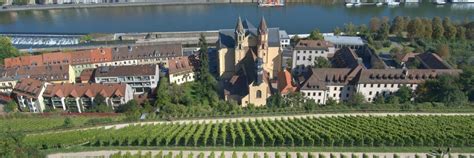 The best available hotels & places to stay near Höchberg, Germany
