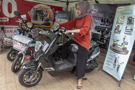 Subsidi Motor Listrik Syarat Dan Cara Mendapatkannya Artikel Blog Hot