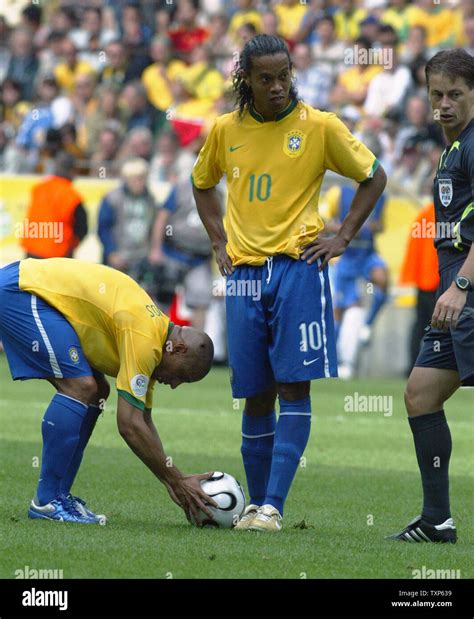 Ronaldinho World Cup : Brazilian World cup winner Ronaldinho retires ...