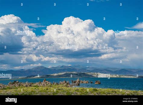 Tufa Towers At Mono Lake The Unusual Rock Formations That Grace Mono