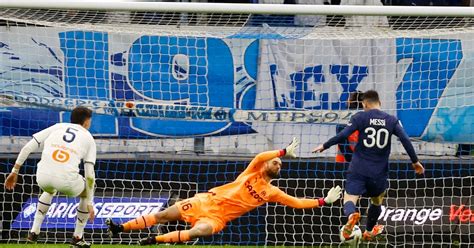 El recital de Messi en el clásico de su gol N 700 a nivel clubes