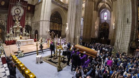 Las imágenes de la despedida de Sevilla al cardenal Carlos Amigo en la