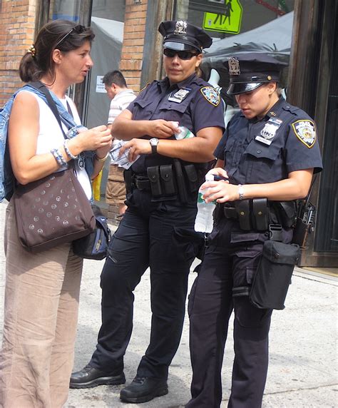 york policewomen london undergroundblogspotcom flickr