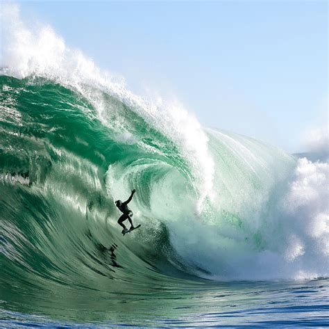 “Surfing the waves” of our emotions – The Challenge Coach